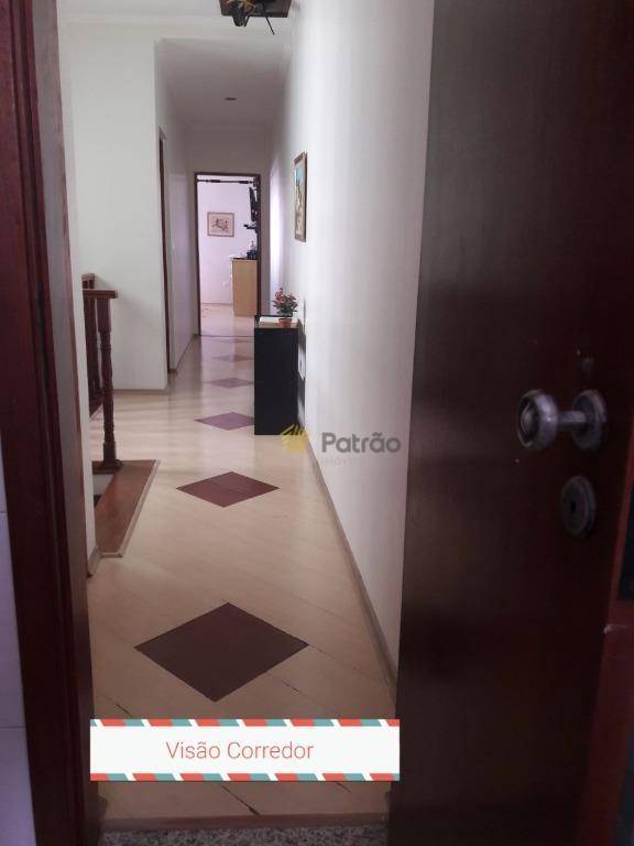 Sobrado à venda com 3 quartos, 212m² - Foto 26