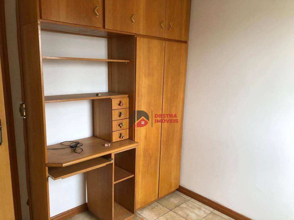 Apartamento à venda com 3 quartos, 76m² - Foto 21