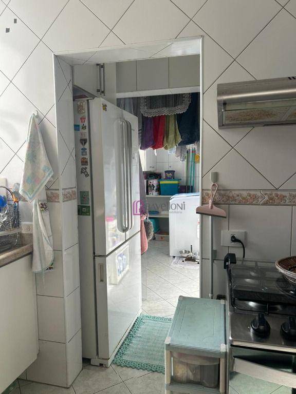 Apartamento à venda com 3 quartos, 125m² - Foto 32