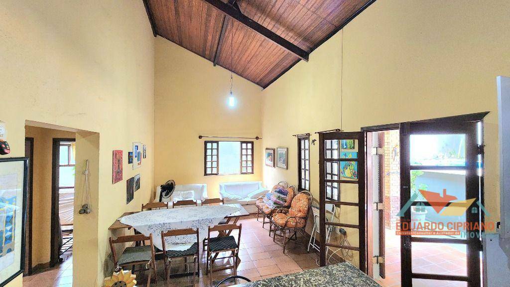 Casa de Condomínio à venda com 3 quartos, 186m² - Foto 1