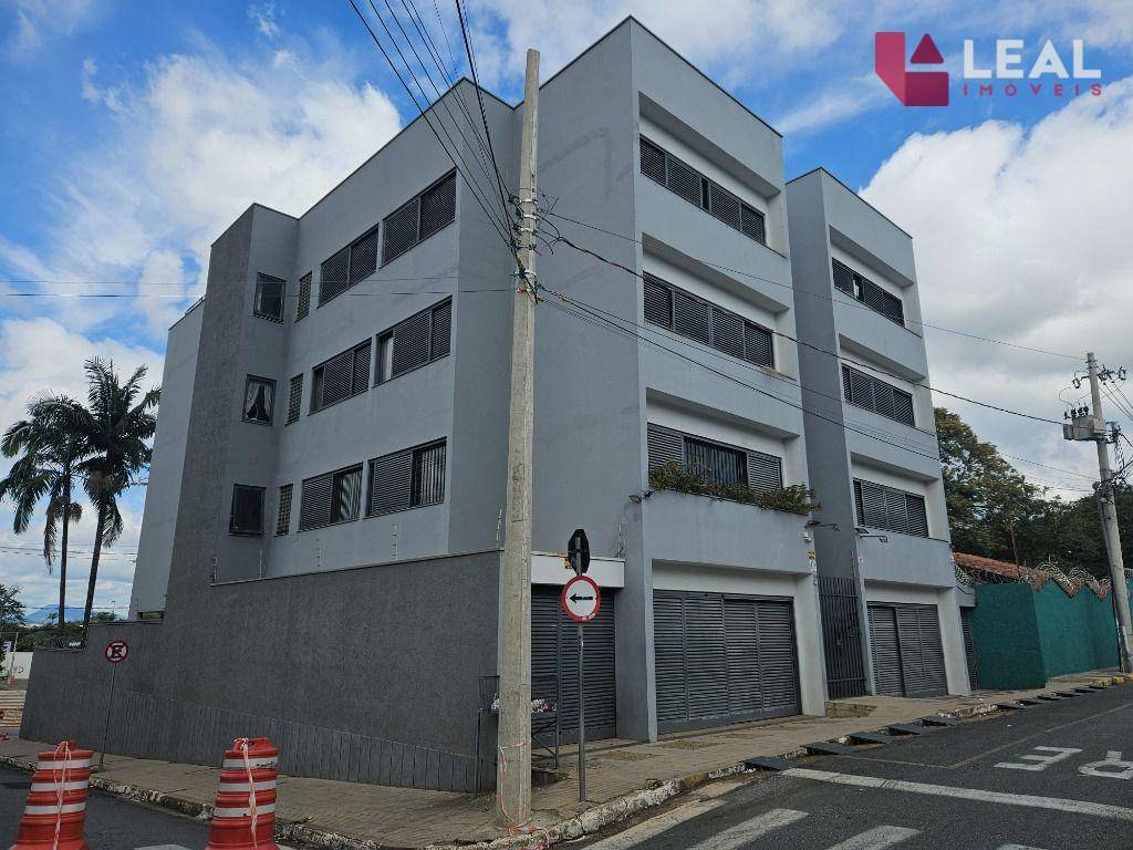 Apartamento para alugar com 3 quartos, 130m² - Foto 27