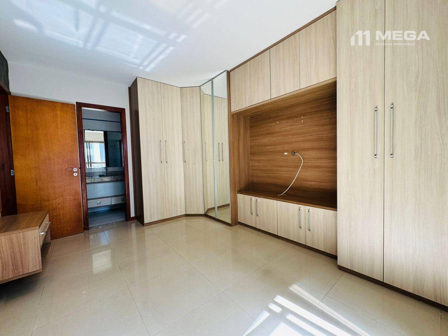 Apartamento à venda com 3 quartos, 134m² - Foto 13