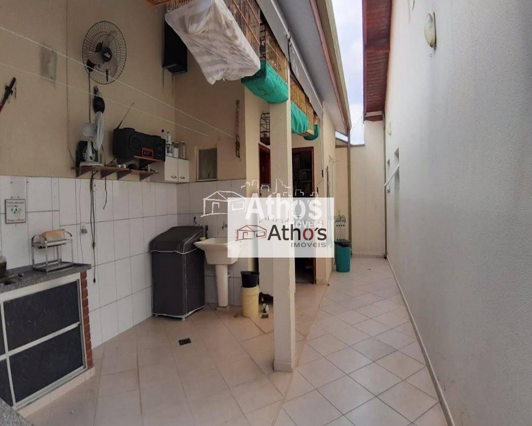 Casa à venda com 3 quartos, 188m² - Foto 6