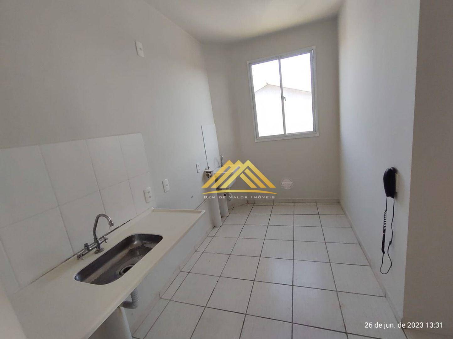 Apartamento à venda com 2 quartos, 44m² - Foto 3