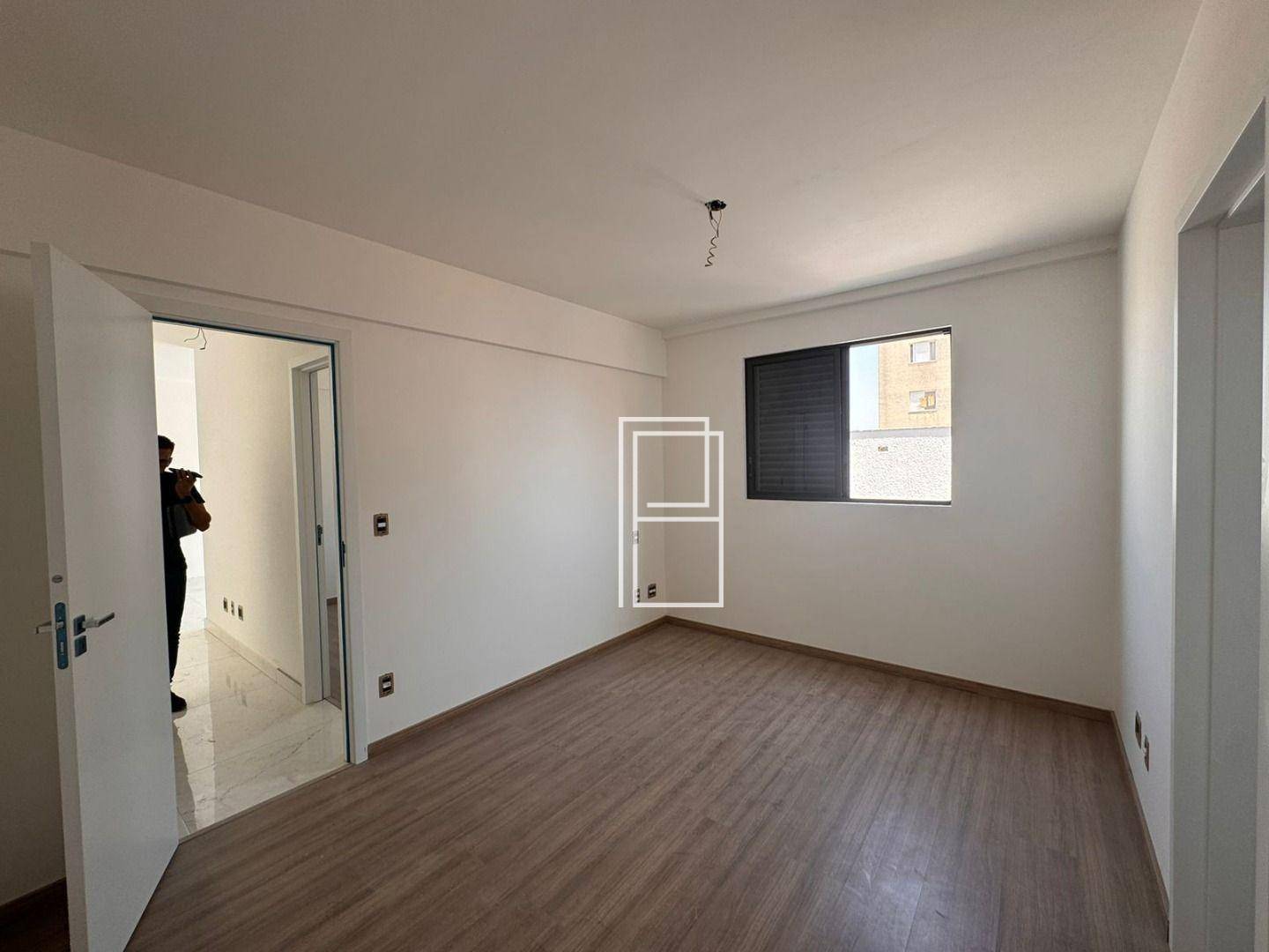 Apartamento à venda com 2 quartos, 80m² - Foto 5