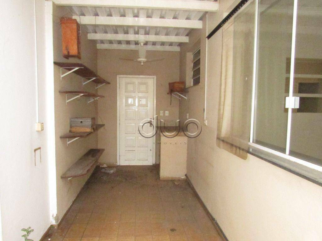 Casa para alugar com 3 quartos, 234m² - Foto 32