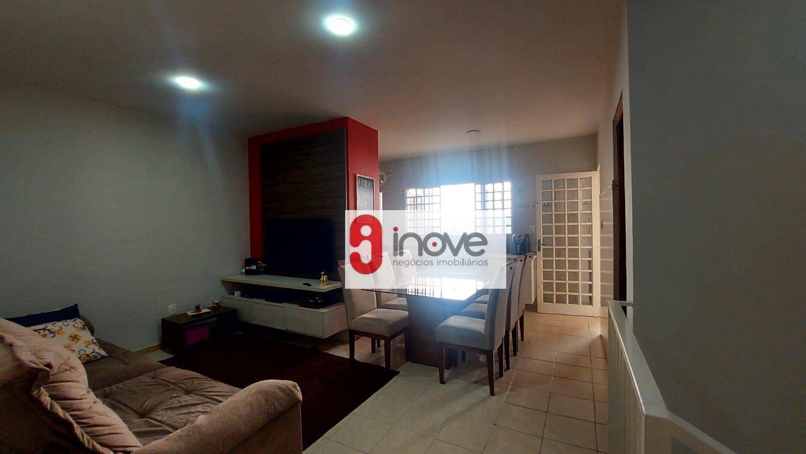 Casa, 4 quartos, 186 m² - Foto 1