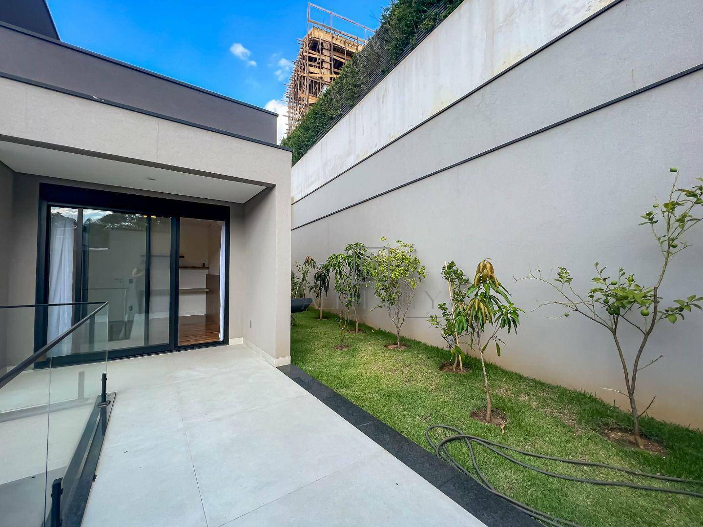 Casa de Condomínio à venda com 4 quartos, 630m² - Foto 34