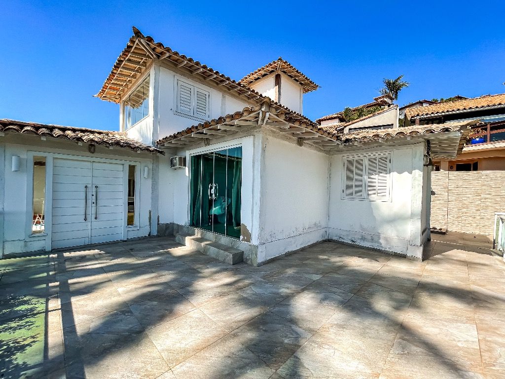 Casa de Condomínio à venda com 3 quartos, 160m² - Foto 2