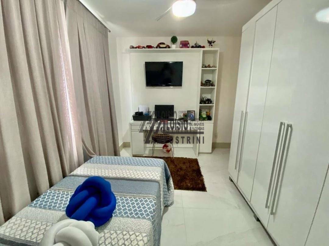 Casa à venda com 3 quartos, 200m² - Foto 18