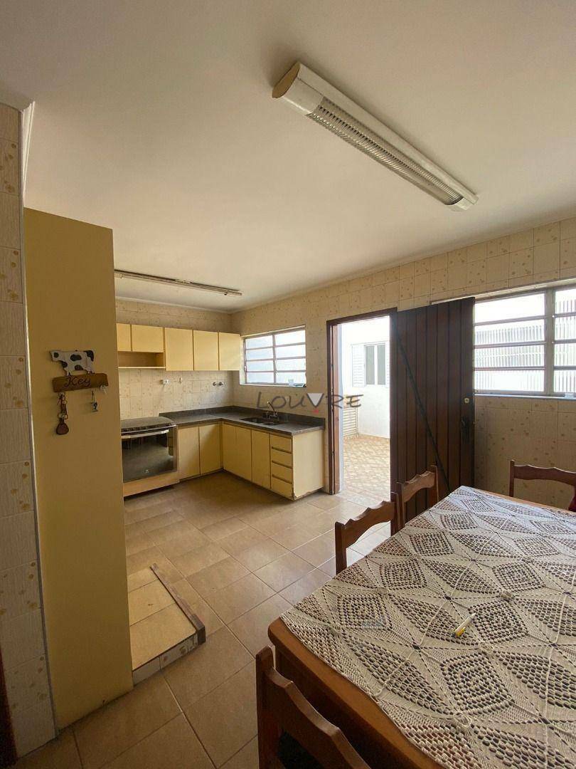 Casa à venda com 4 quartos, 230m² - Foto 11