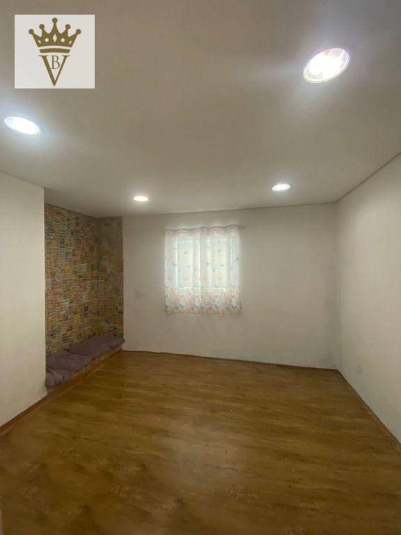 Casa à venda com 3 quartos, 225m² - Foto 8