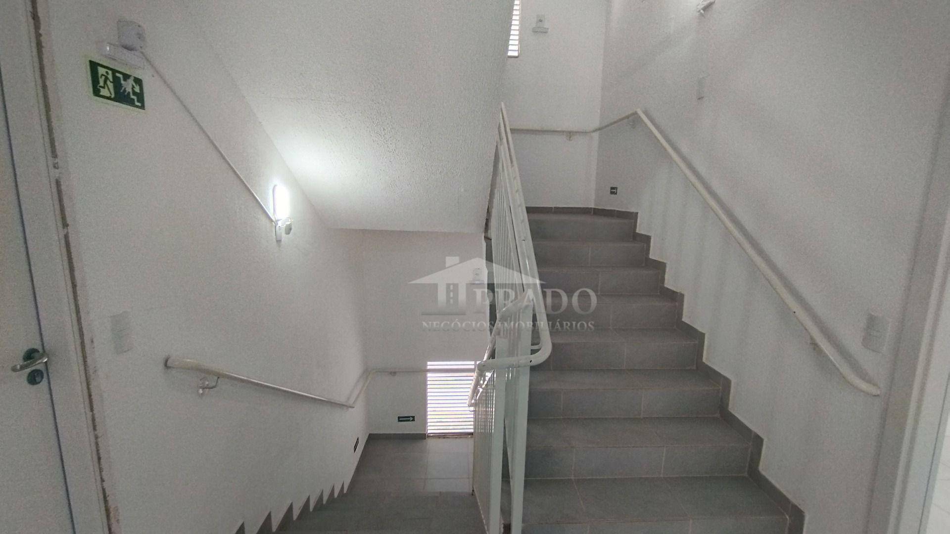 Apartamento à venda com 2 quartos, 45m² - Foto 12