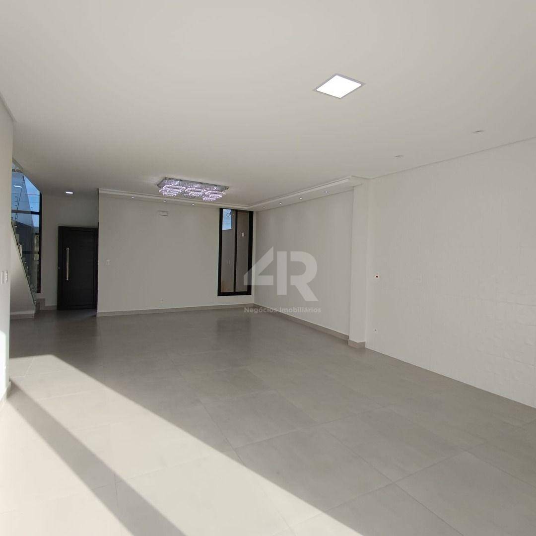 Sobrado à venda com 3 quartos, 130m² - Foto 3