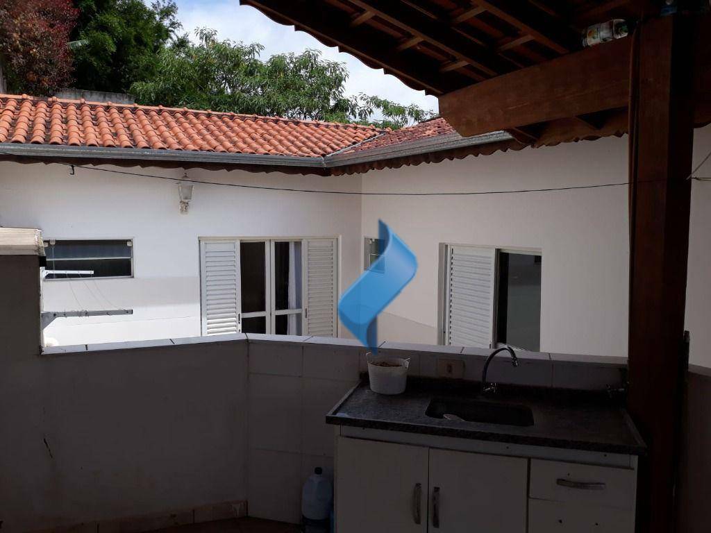 Casa à venda com 3 quartos, 337m² - Foto 22