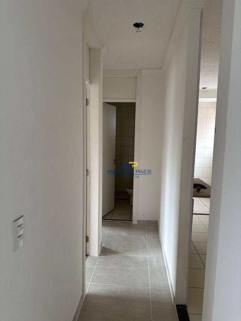 Apartamento à venda com 2 quartos, 40m² - Foto 4