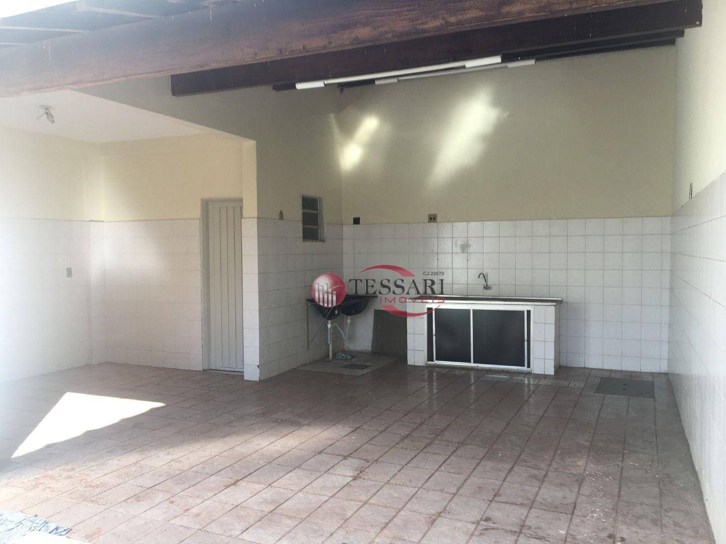 Casa à venda com 5 quartos, 192m² - Foto 17