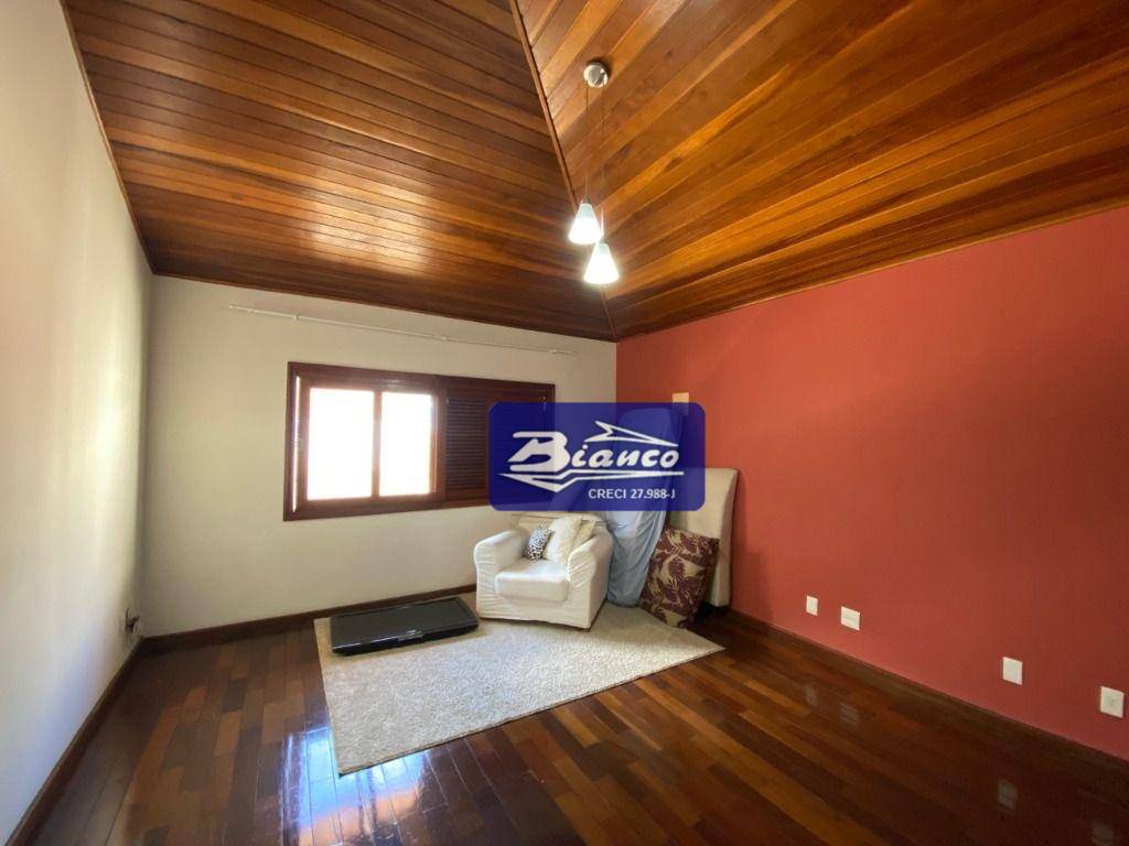 Sobrado à venda com 3 quartos, 364m² - Foto 9