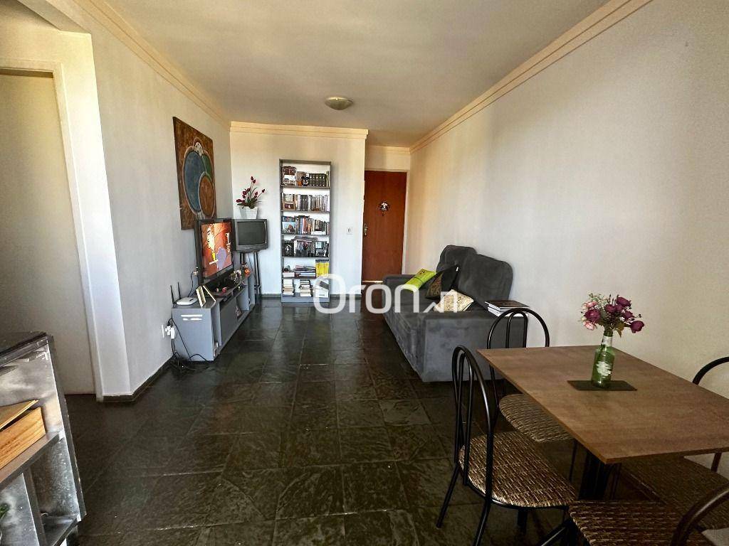 Apartamento à venda com 2 quartos, 63m² - Foto 2