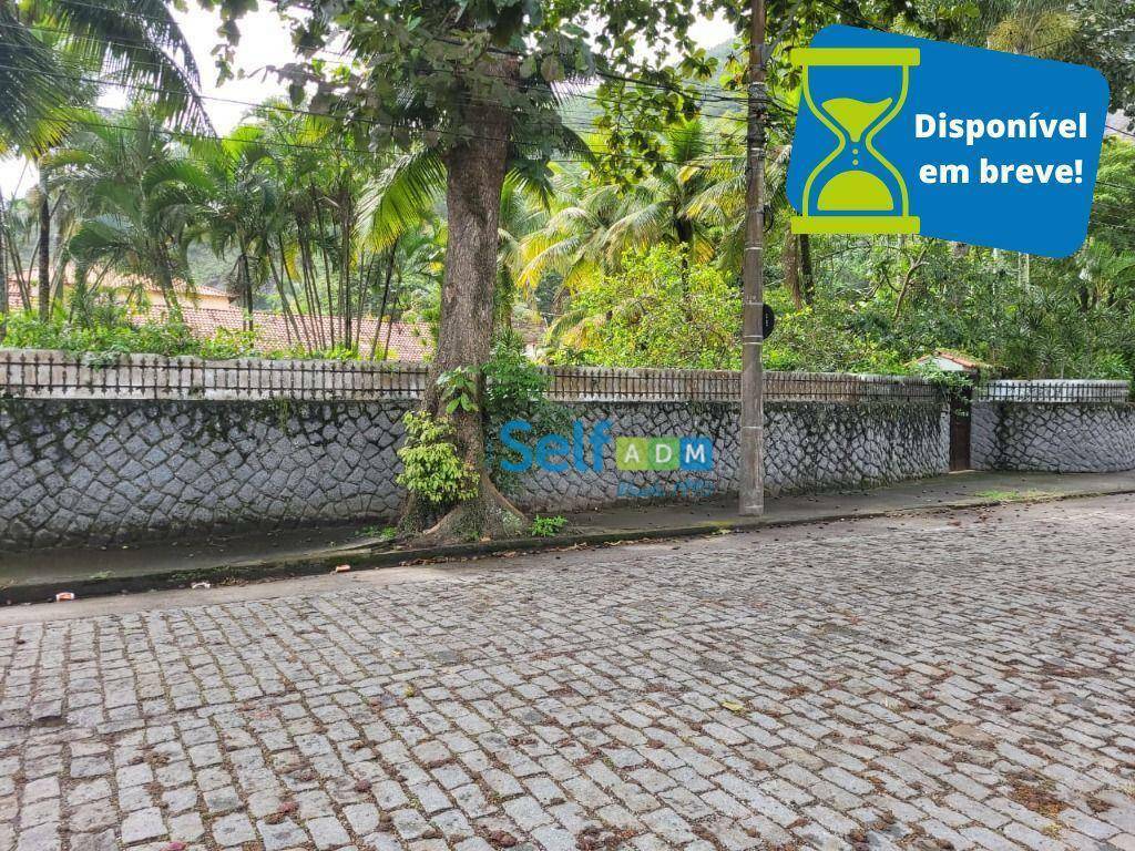 Casa para alugar com 4 quartos, 200m² - Foto 1