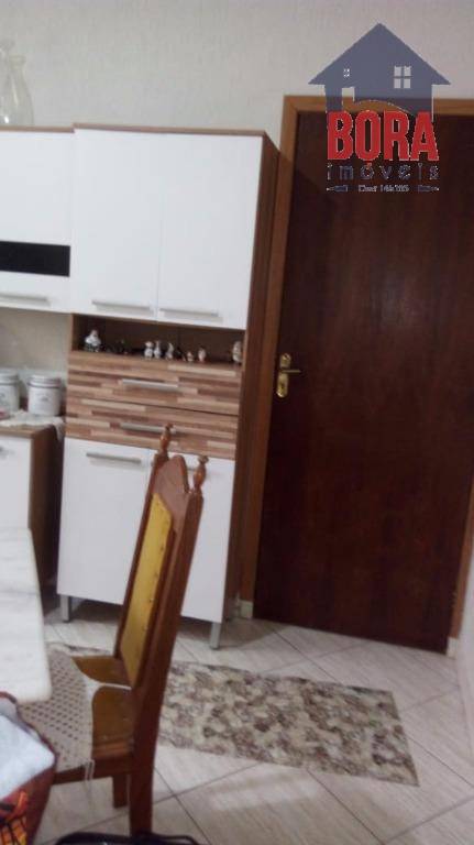 Casa à venda com 2 quartos, 80m² - Foto 13