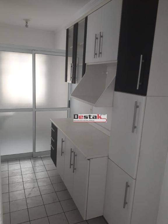 Apartamento à venda com 3 quartos, 67m² - Foto 11