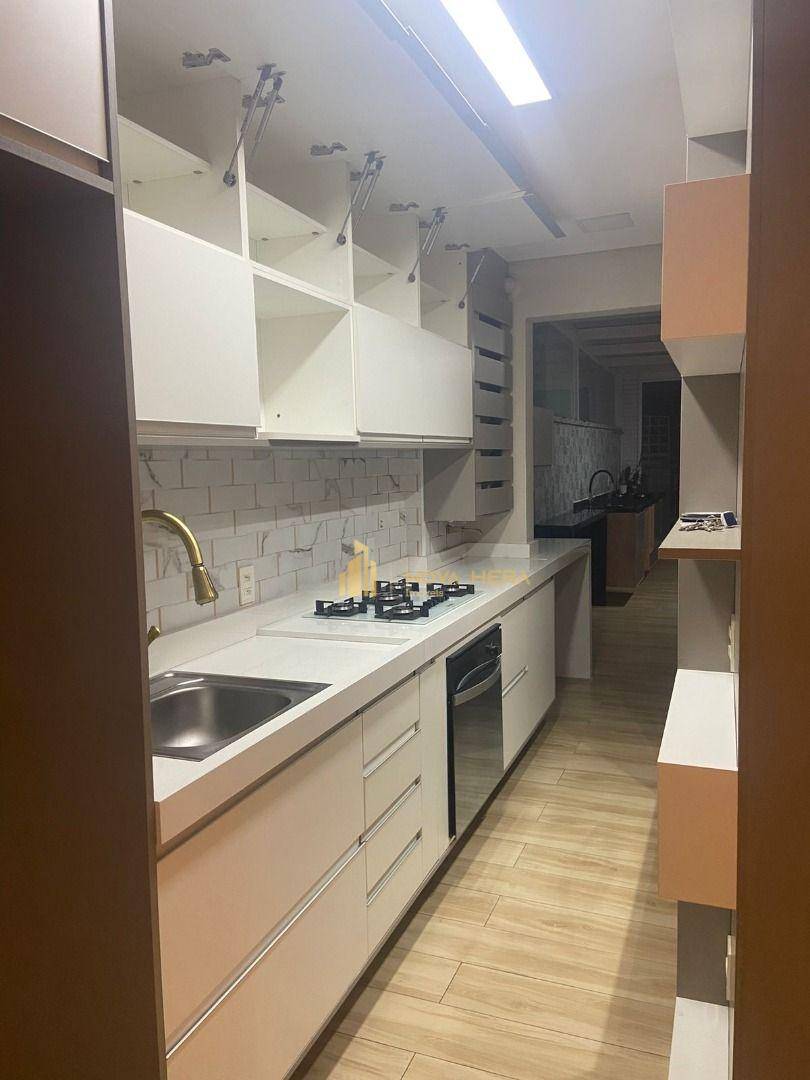 Apartamento à venda com 3 quartos, 187m² - Foto 1