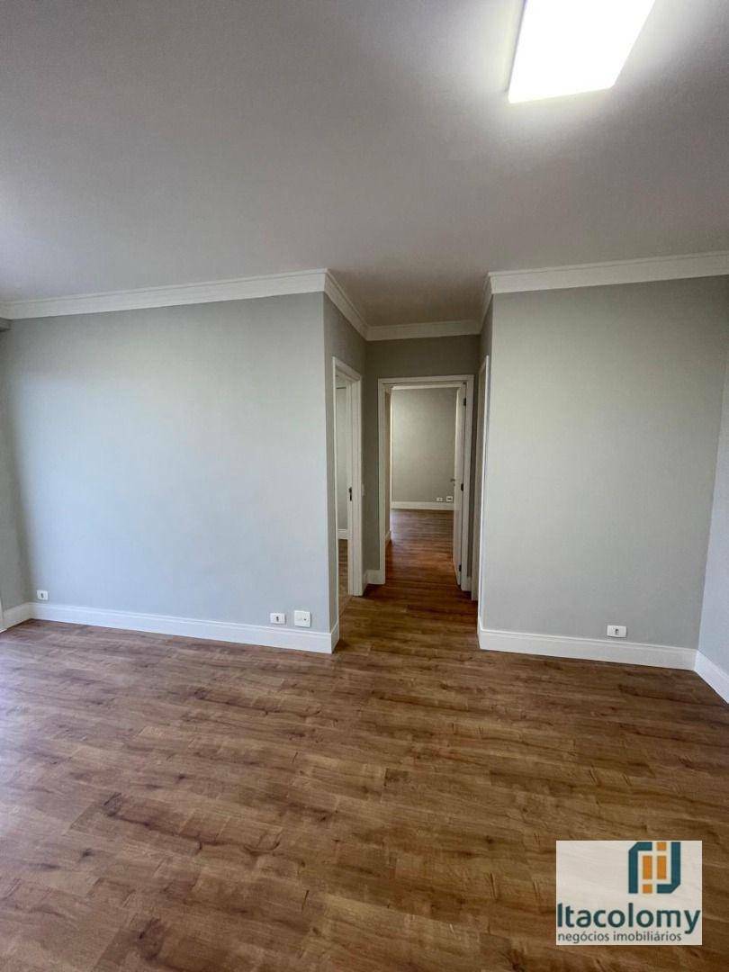 Apartamento à venda com 2 quartos, 66m² - Foto 2