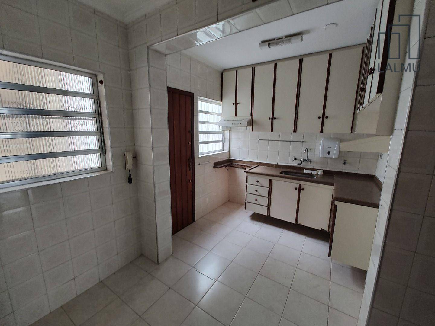 Sobrado para alugar com 3 quartos, 180m² - Foto 10