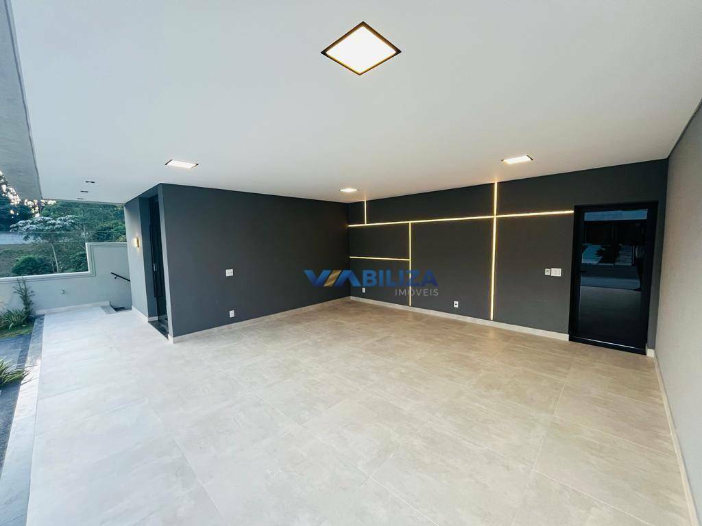 Sobrado à venda com 4 quartos, 346m² - Foto 13