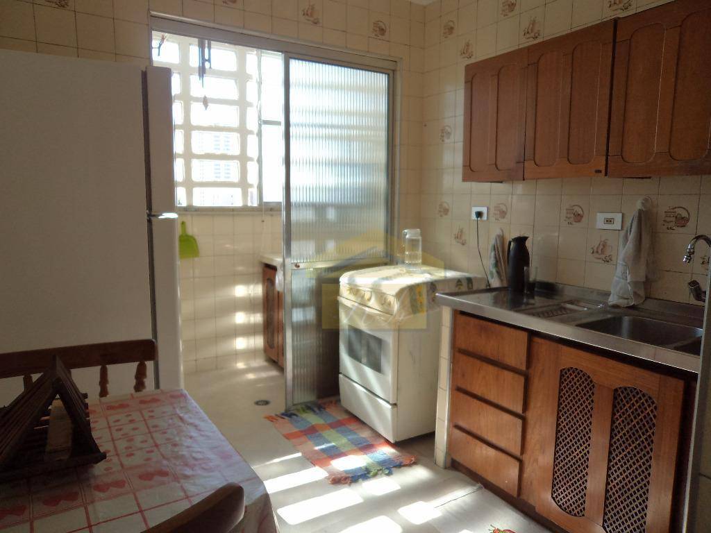 Apartamento à venda com 3 quartos, 68m² - Foto 4