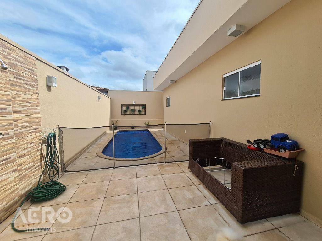 Casa de Condomínio à venda com 3 quartos, 220m² - Foto 20