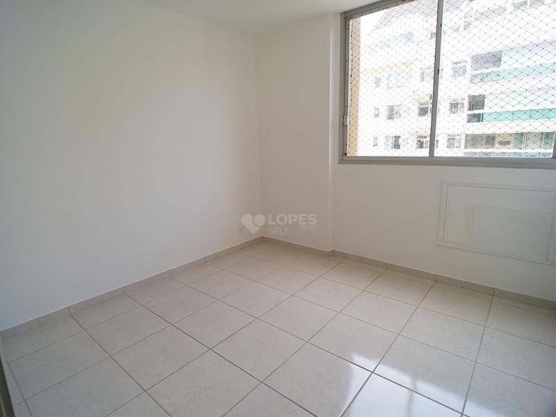 Apartamento à venda com 2 quartos, 73m² - Foto 4