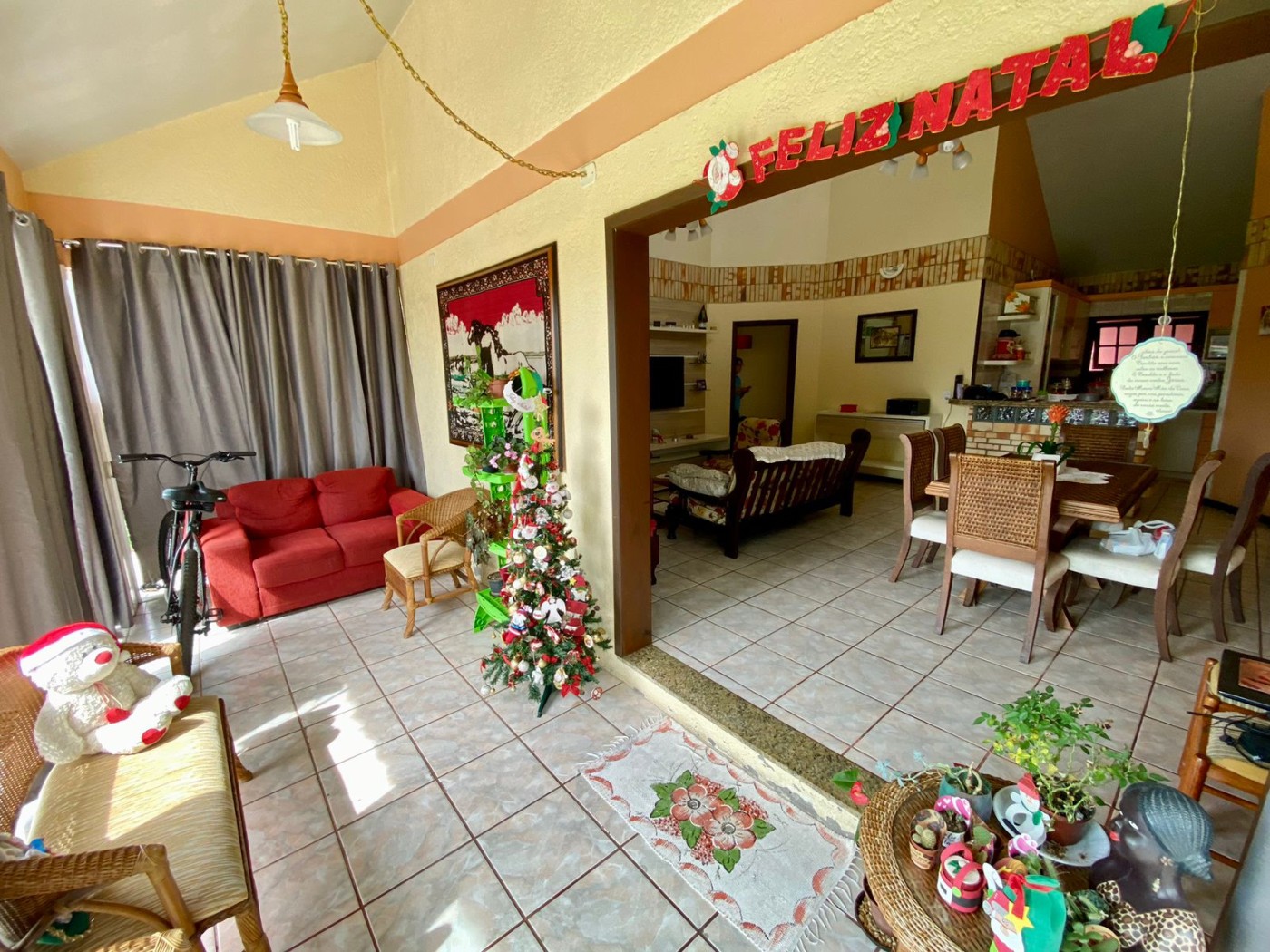 Casa à venda com 3 quartos, 300m² - Foto 4