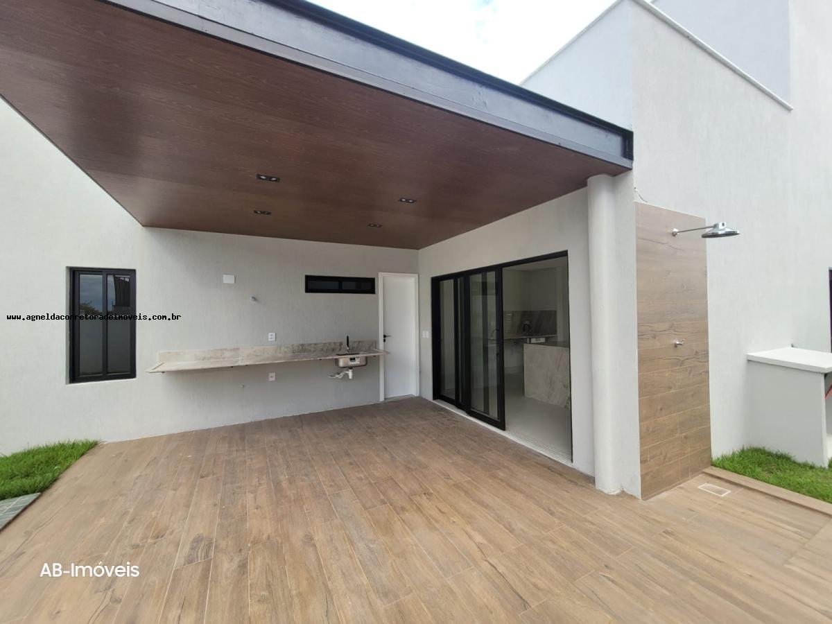 Casa de Condomínio à venda com 3 quartos, 220m² - Foto 15