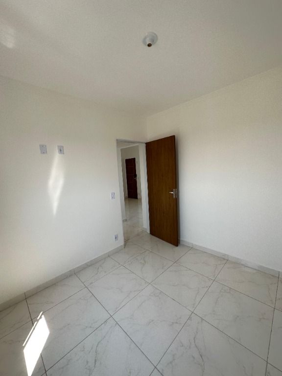 Apartamento à venda com 2 quartos, 45m² - Foto 12