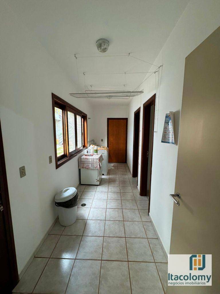 Casa de Condomínio à venda com 7 quartos, 500m² - Foto 8