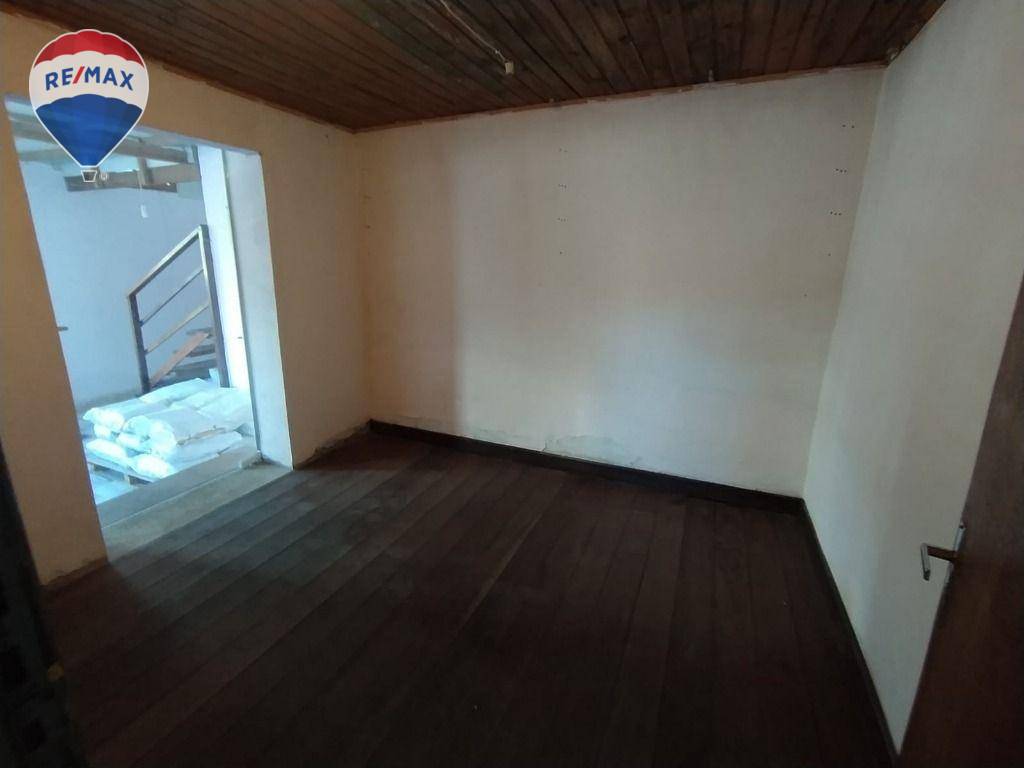 Casa à venda com 6 quartos, 660m² - Foto 6