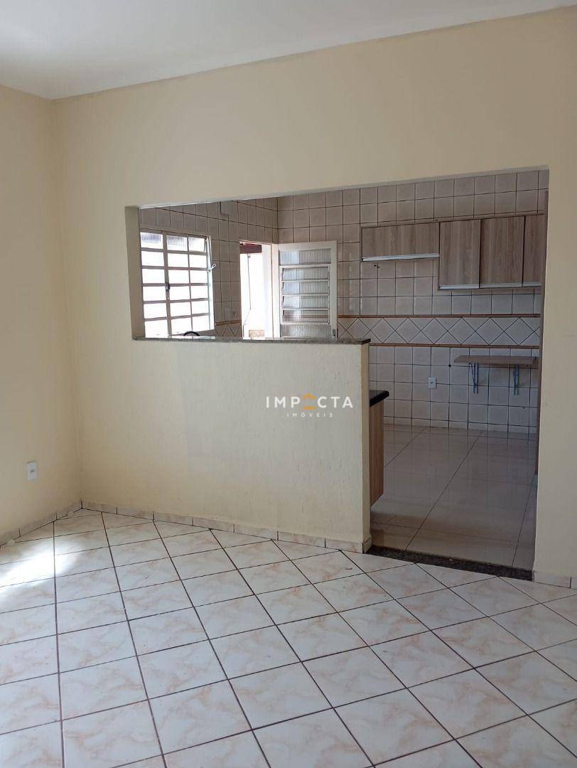 Casa para alugar com 3 quartos, 220m² - Foto 7