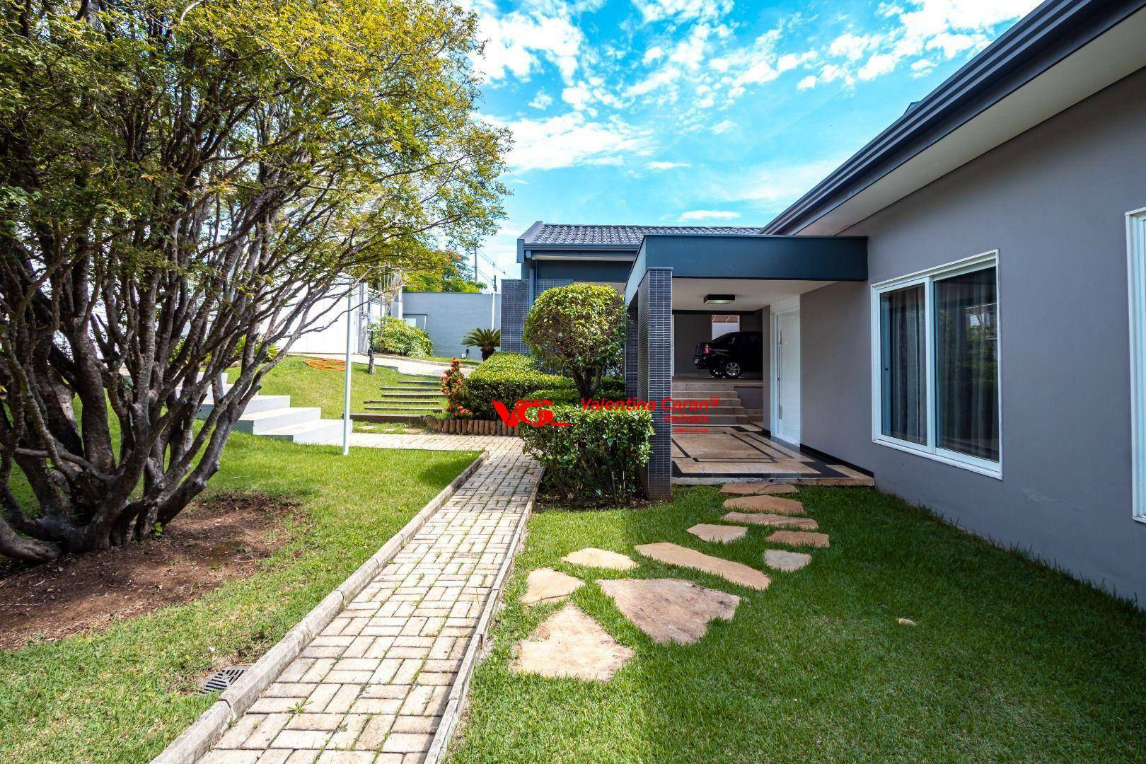 Chácara à venda com 7 quartos, 900m² - Foto 2