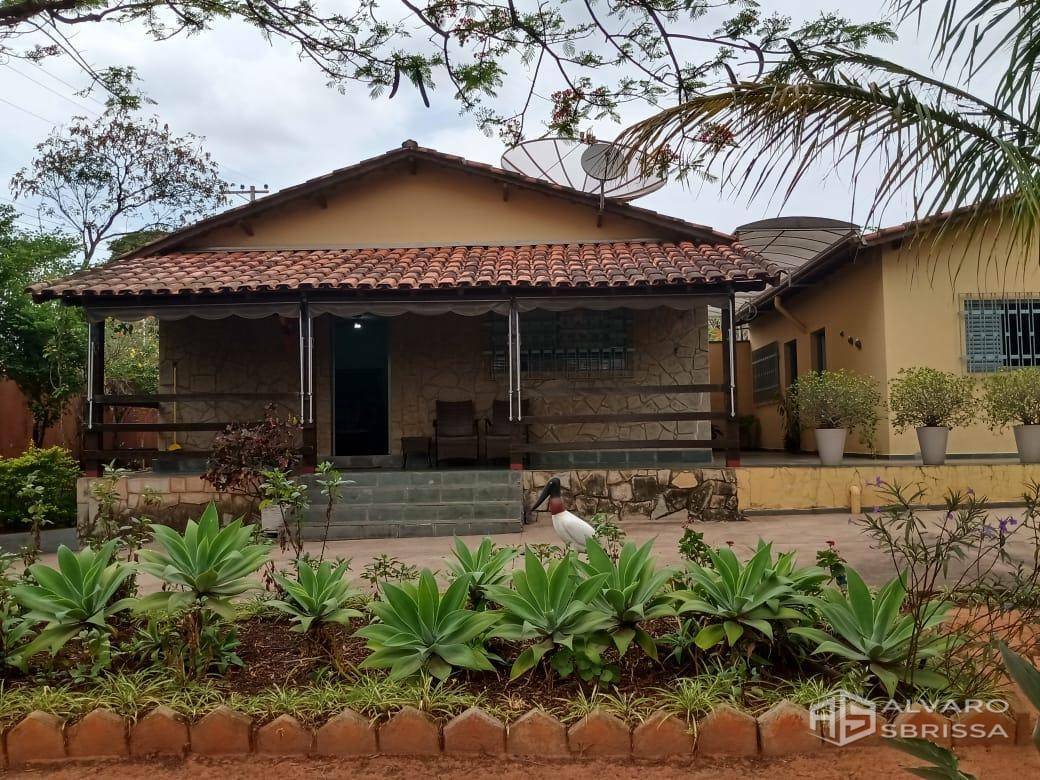 Chácara à venda com 3 quartos, 100m² - Foto 2