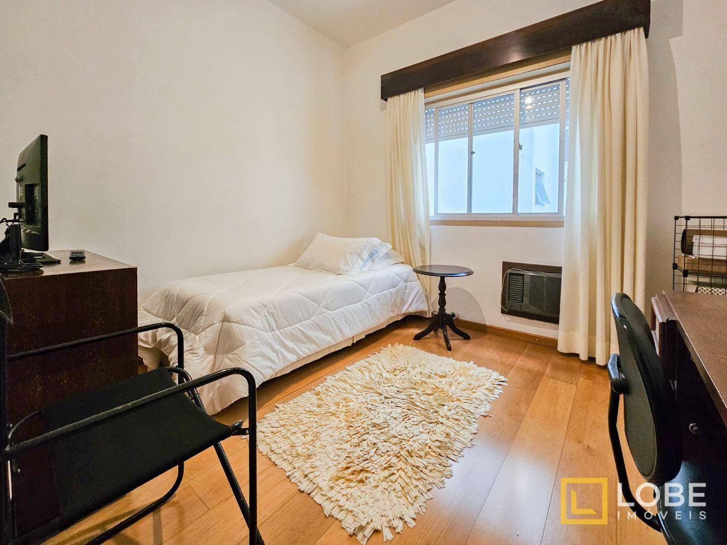 Apartamento à venda com 4 quartos, 221m² - Foto 13