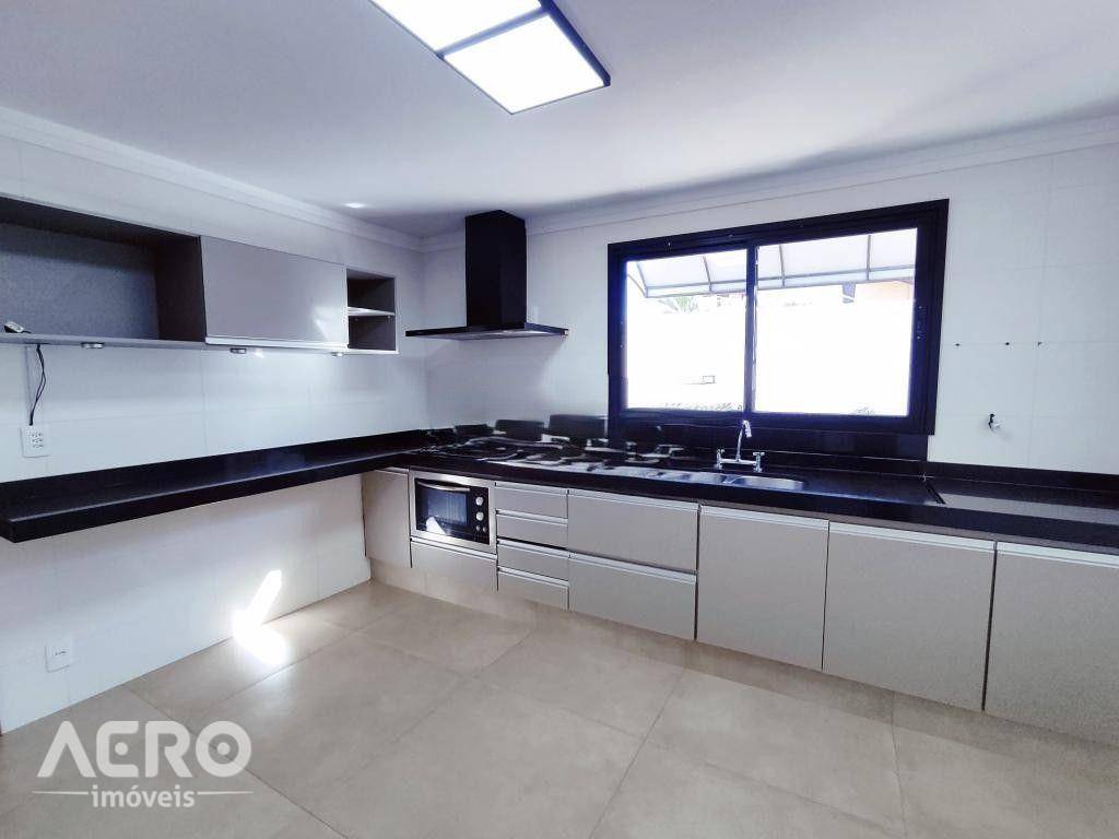Casa de Condomínio à venda e aluguel com 5 quartos, 400m² - Foto 37