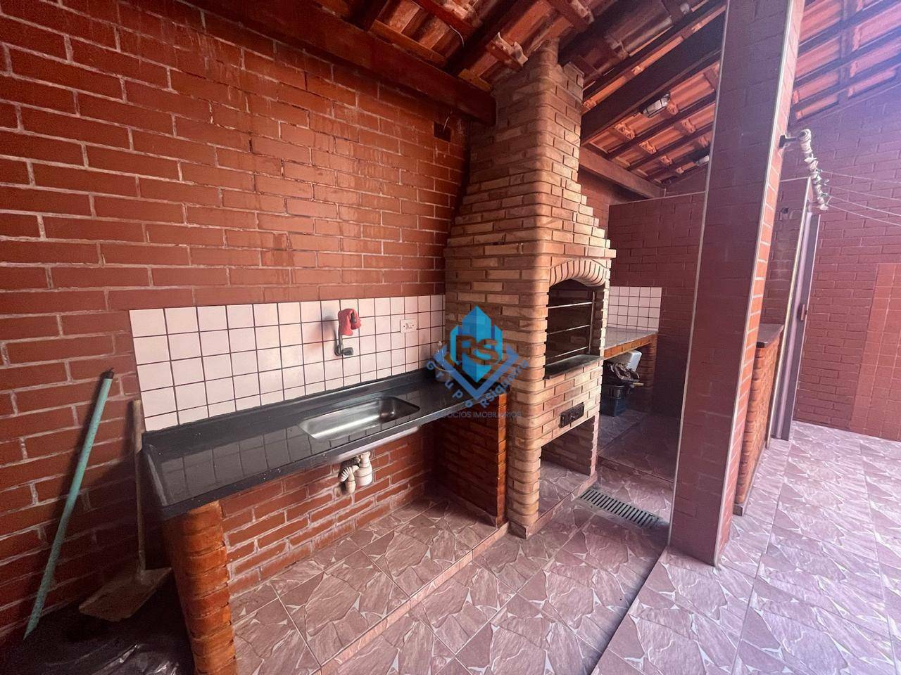 Sobrado à venda com 3 quartos, 200m² - Foto 5