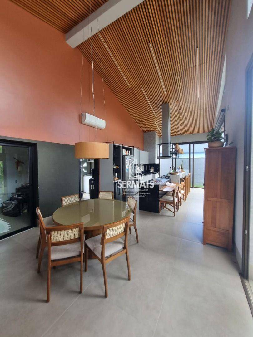 Casa de Condomínio à venda com 3 quartos, 256m² - Foto 9
