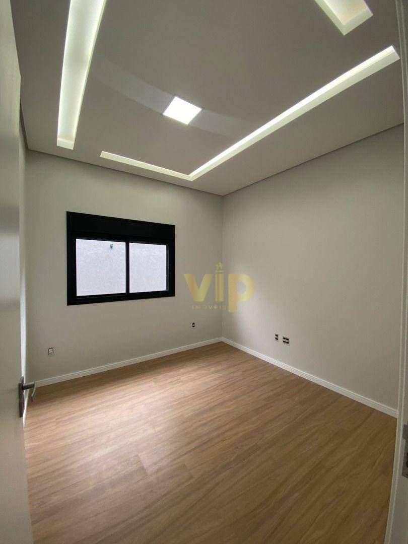 Casa à venda com 3 quartos, 198m² - Foto 9