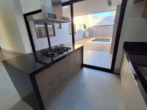 Casa à venda com 3 quartos, 210m² - Foto 8