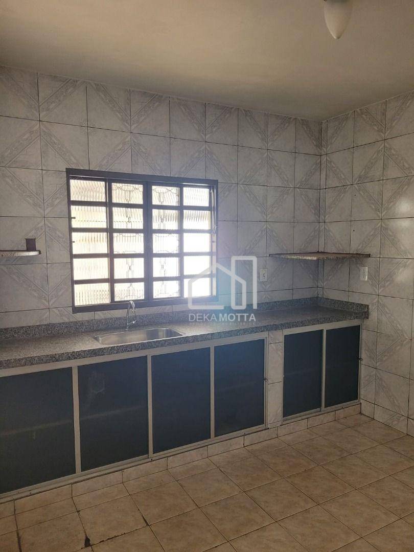 Casa à venda com 4 quartos, 100m² - Foto 10