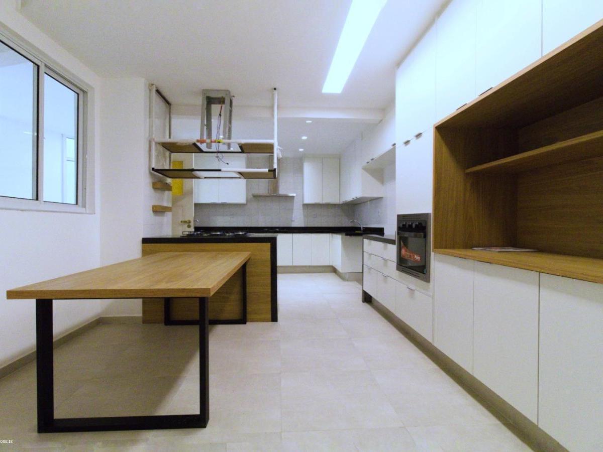 Apartamento à venda com 4 quartos, 320m² - Foto 1