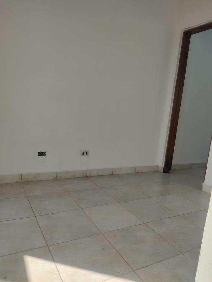 Casa à venda com 1 quarto, 70m² - Foto 14